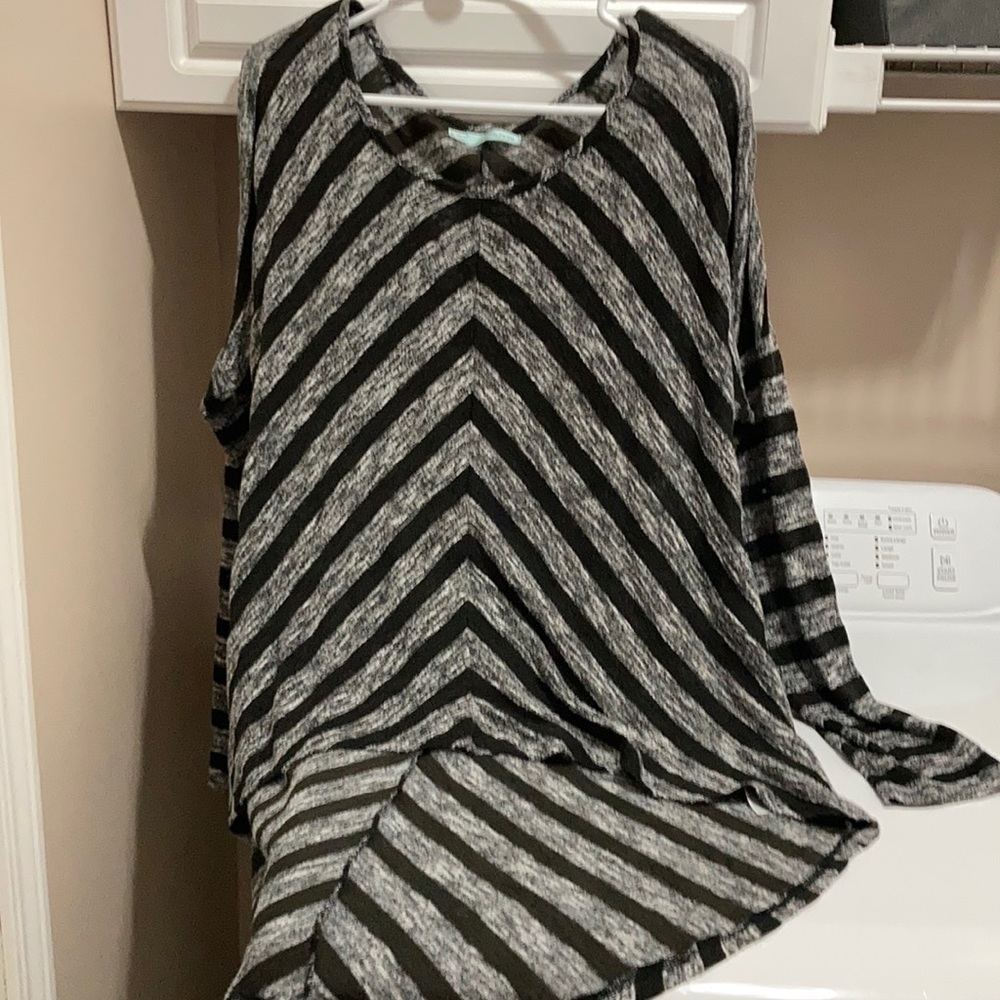Women’s xl preowned sweater